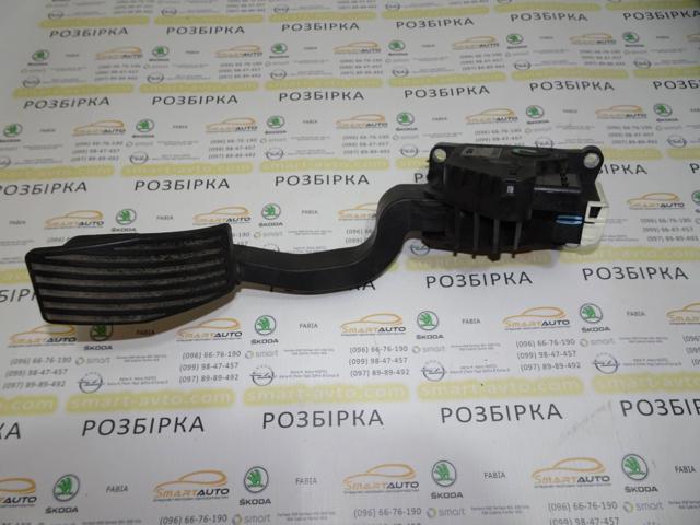 Підаль газу 13305804 GM