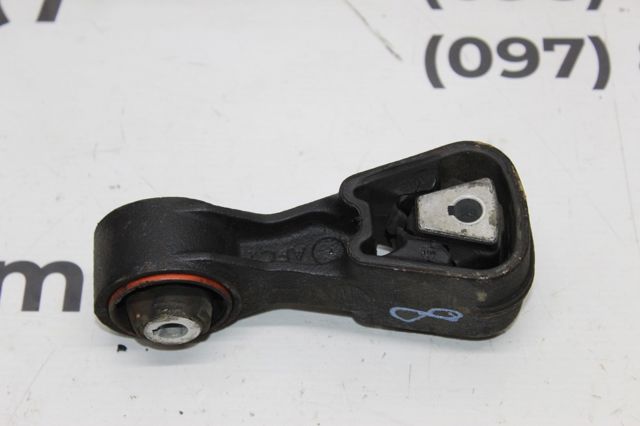 Подушка (опора) двигуна, права верхня 180674 PEUGEOT