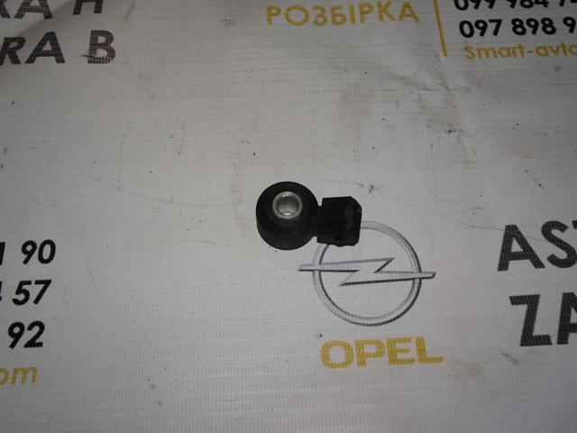 Датчик детонації Opel Vectra 100