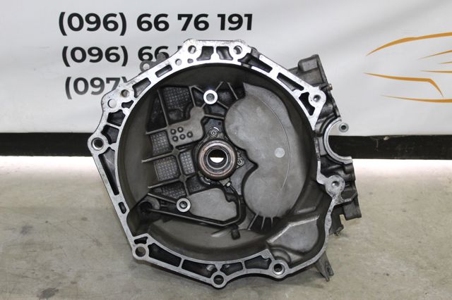Коробка швидкостей механіка 55561599 GM