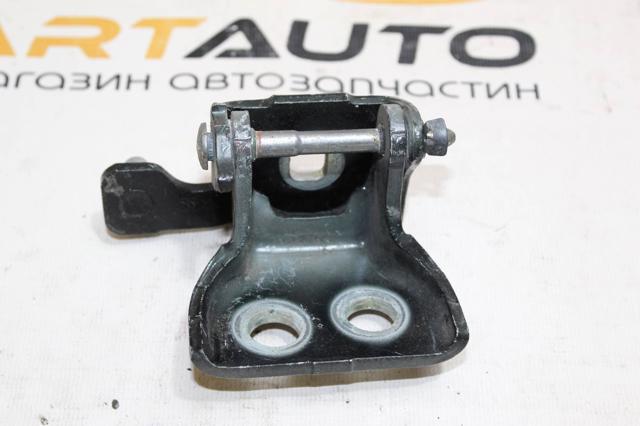 Петля передніх дверей, лівою 9035X6 PEUGEOT