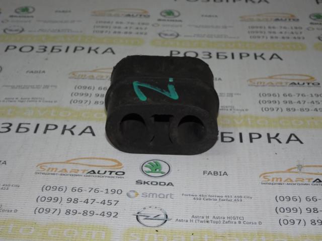 Кронштейн кріплення глушника 90466668 GM