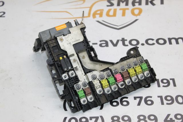Коробка запобіжників 9665878080 PEUGEOT