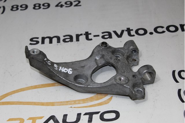 Кронштейн компресора кондиціонера 9672950980 PEUGEOT