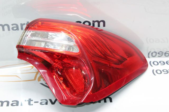 Задній правий зовнішній ліхтар 9803167780 PEUGEOT