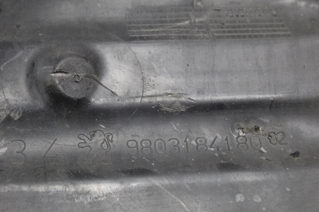 Молдинг бампера переднього, праве 9803184180 PEUGEOT