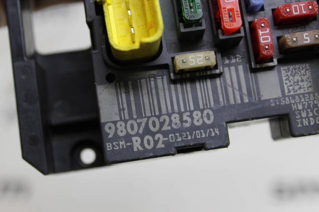 Монтажний блок Пежо 407 SW