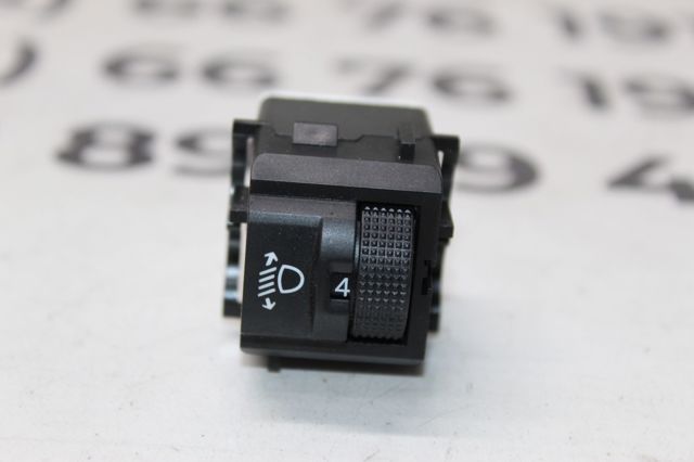Кнопка коректора фар 98125550ZD PEUGEOT