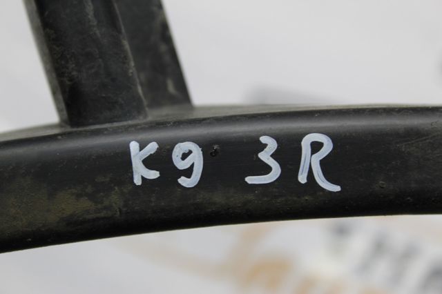 Кронштейн бампера заднього, правий 9816808880 PEUGEOT