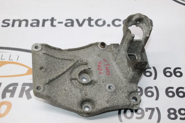 Кронштейн компресора кондиціонера 9823598480 PEUGEOT