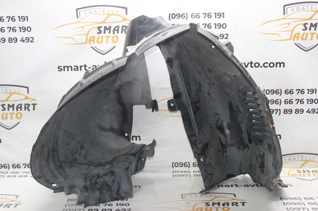 Підкрилки передні праві 9825281680 PEUGEOT