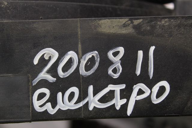 Дифузор радіатора охолодження, в зборі з мотором і крильчаткою 9826929880 PEUGEOT