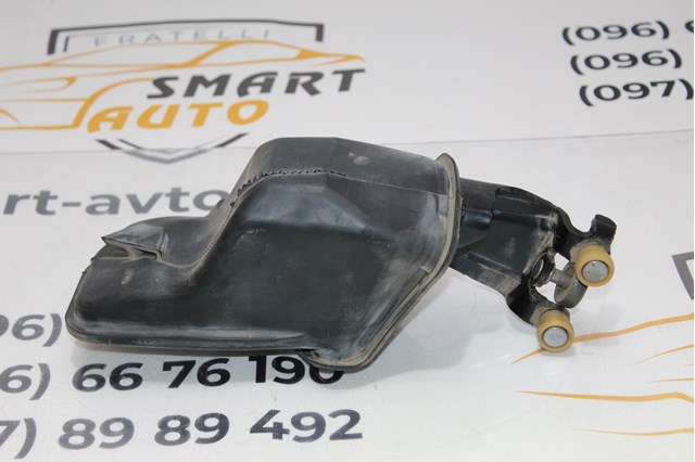 Петля передніх дверей 9833303080 PEUGEOT