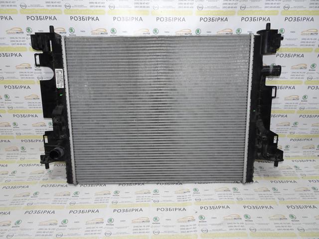 Радіатор охолодження A4535000103 MERCEDES