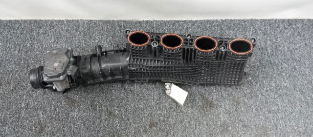Колектор впускний 11618655826 BMW