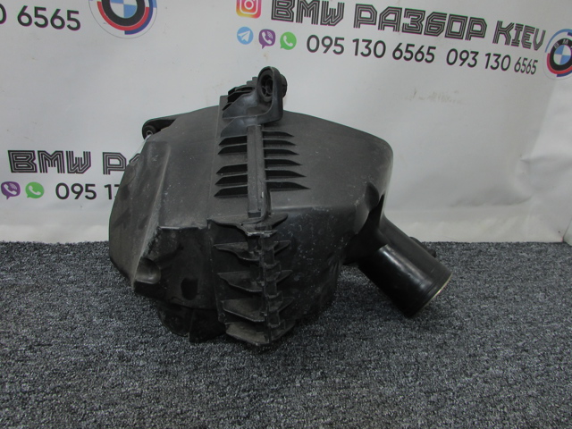 Корпус повітряного фільтра 13717612014 BMW