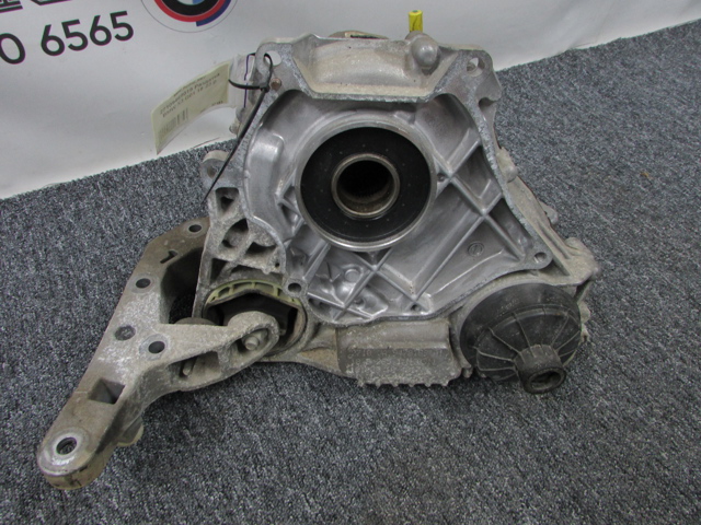 Коробка роздавальна в зборі 27109469019 BMW