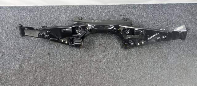 Балка задньої підвіски поперечна 33316862558 BMW