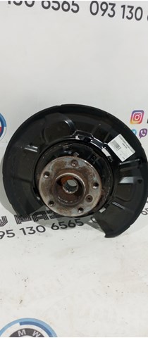 Кулак поворотний лівий 33326798983 BMW