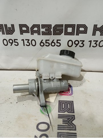Бачок головного гальмівного циліндру 34336860686 BMW