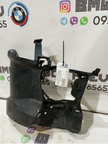 Кріплення протитуманки правої 51117266198 BMW