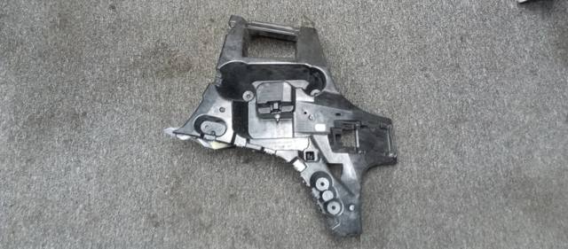 Кронштейн бампера заднього, правий 51127477436 BMW