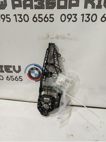 Тримач зовнішньої ручки дверей, задніх правих 51217401210 BMW