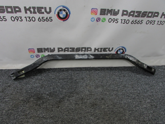 Кронштейн супорта радіатора нижнього 51647210502 BMW