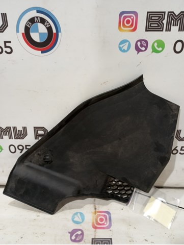 Заглушка жабо збоку 51717399017 BMW