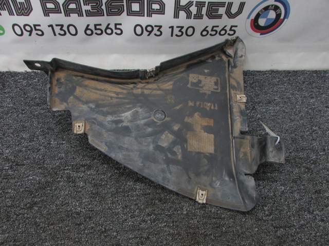 Захист бампера переднього, права 51758045196 BMW