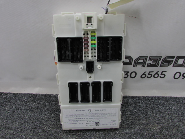 Корпус запобіжників 61358733499 BMW