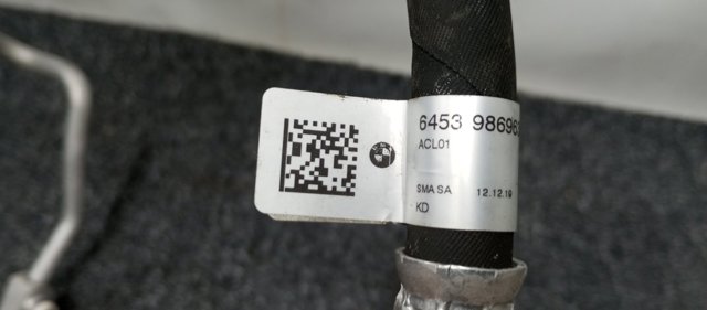 Шланг кондиціонера, від компресора до радіатора 64539869635 BMW