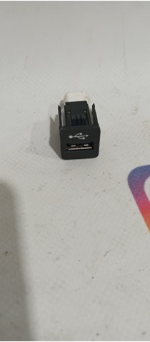 USB-розгалужувач 84109229294 BMW