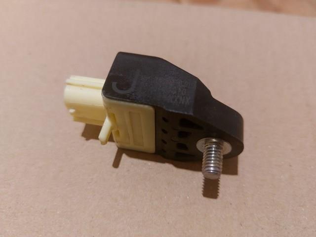 Датчик AIRBAG передній 98237SG010 SUBARU