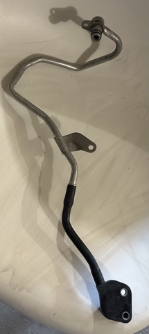 Шланг/патрубок рідинного охолодження турбіни, обратка A2782001200 MERCEDES