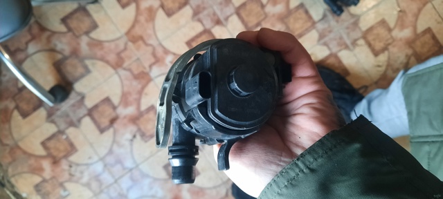 Помпа водяна, додатковий електричний 11518486849 BMW