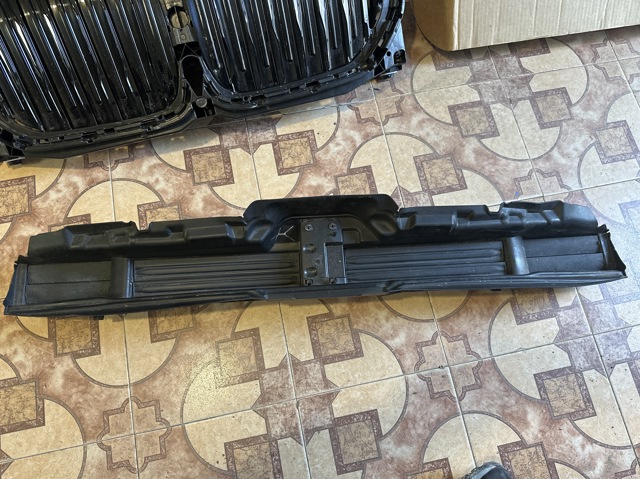 Жалюзі радіатора охолодження 51749853874 BMW