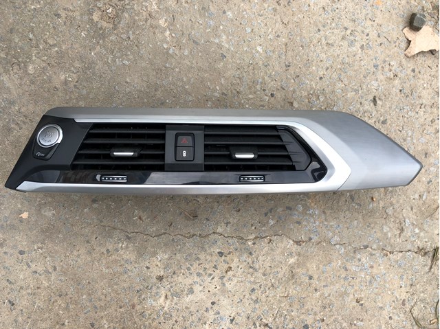 Решітка повітропровода 64229363444 BMW