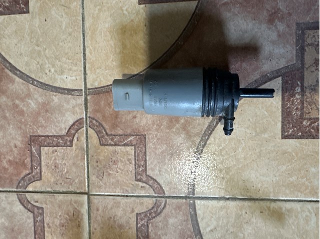 Насос омивача 67126934159 BMW