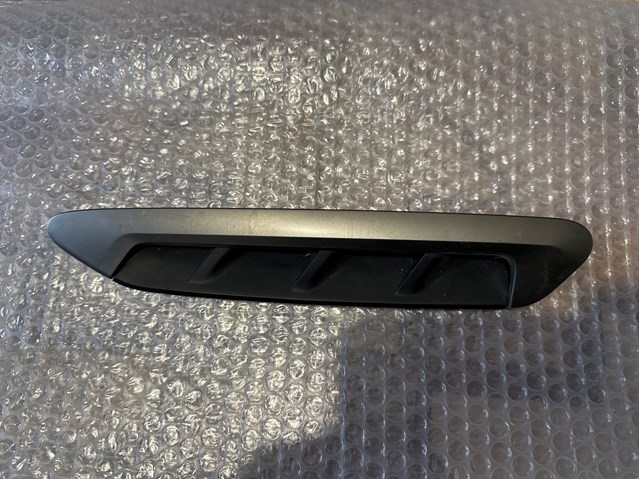 Молдинг переднього лівого крила 7418605 BMW