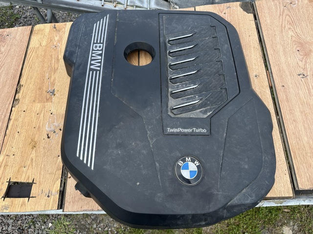 Кришка двигуна декоративна 11148687367 BMW