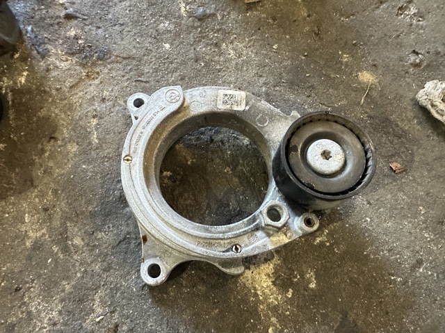 Натягувач приводного ременя 11288580360 BMW