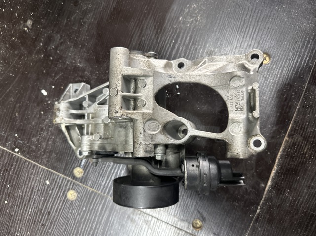 Водяний насос охолодження, з корпусом 11517644809 BMW