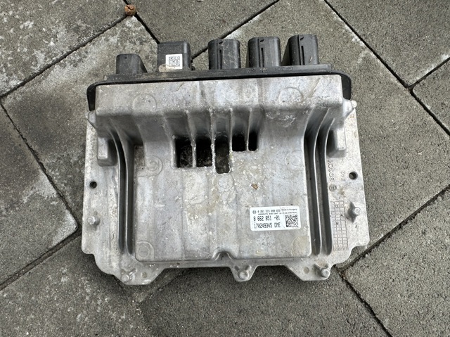 Блок двигуна 12148674264 BMW