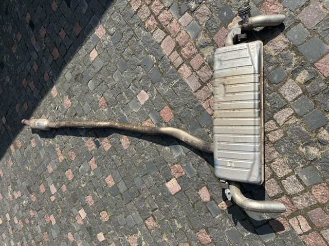 Глушник вихлопних газів кінцевий 18305A1F8C4 BMW
