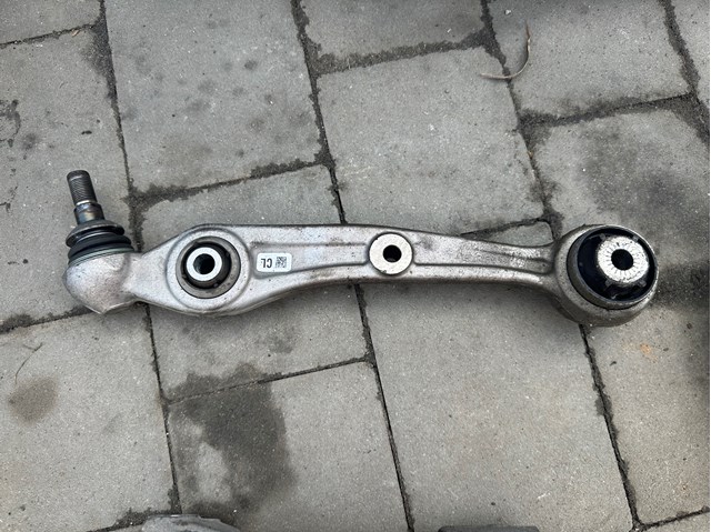 Поперечний важіль 31106878081 BMW