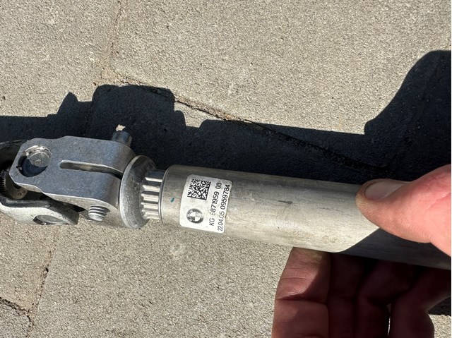 Вал рульової колонки, нижній 32306871959 BMW