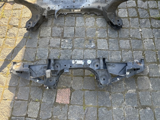 Балка задньої підвіски, підрамник 33316862558 BMW