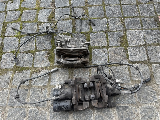 Передній датчик ABS 34526850767 BMW