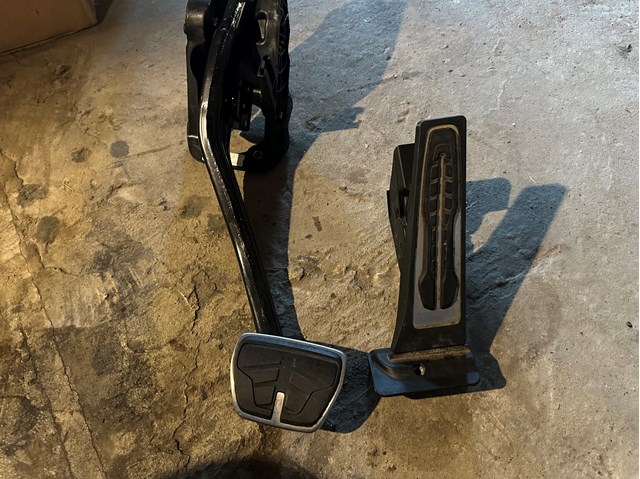 Педаль гальма 35006873112 BMW